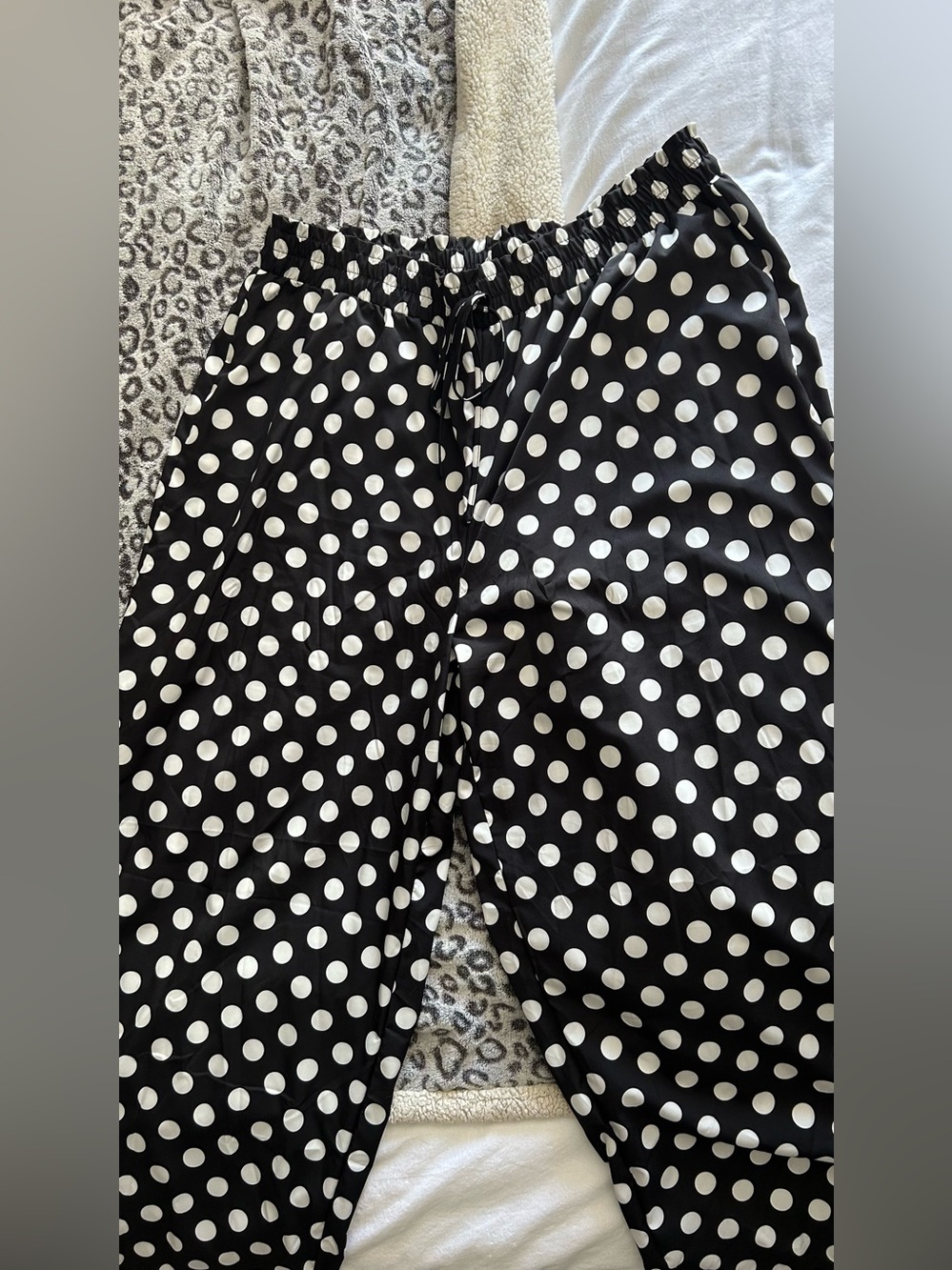 Plus size SHEIN Black and White Polka Dot Straight Leg Pants